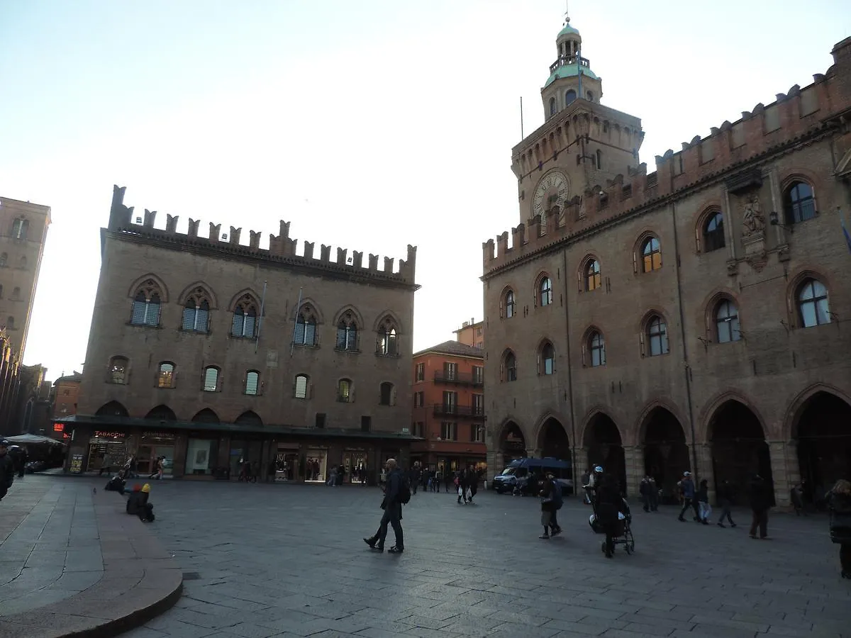فندق مبيت وإفطار بولونيا B&B Piazza Grande